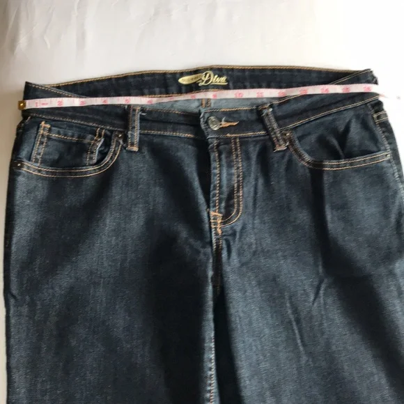 Old Navy The Diva Bootcut Jeans - Picture 6 of 12